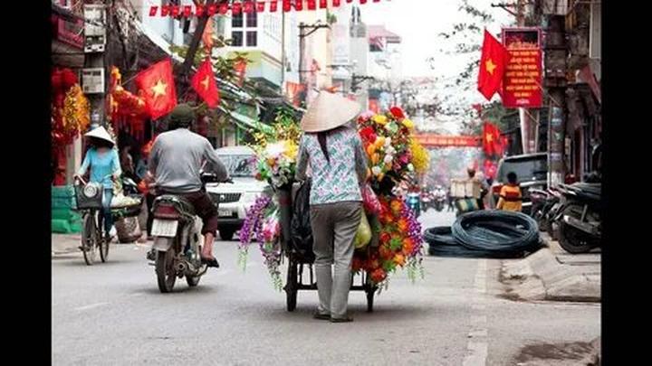 Các nhà khoa học phân tích - Cảm hứng video marketing từ Hotspot Matrix